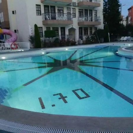 Papaya Hotell Side